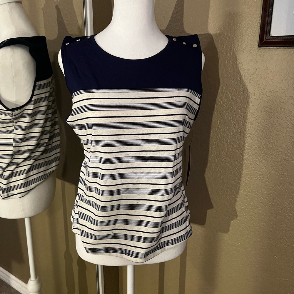 Love Scarlett Women’s Top Blouse Sleeveless Striped Brand New Blue Size Medium